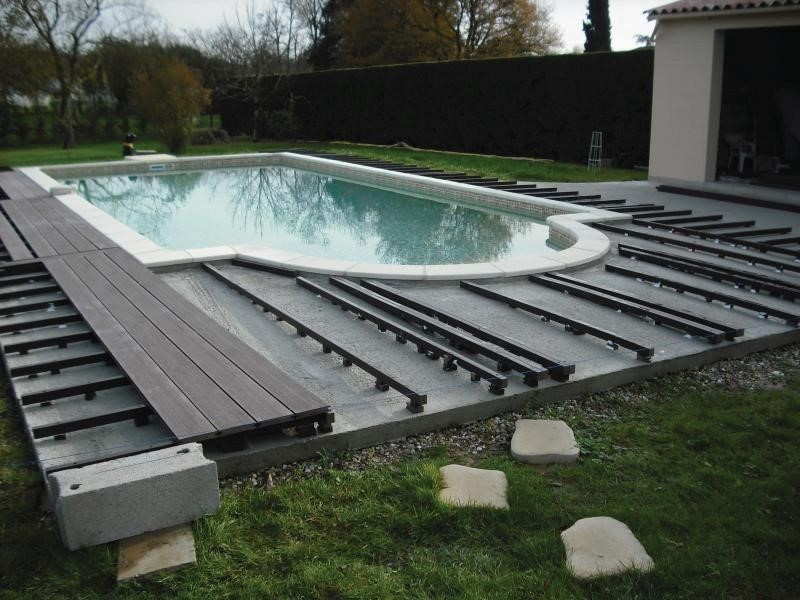 Pool decking And Adjustable Decking Pedestal In USA