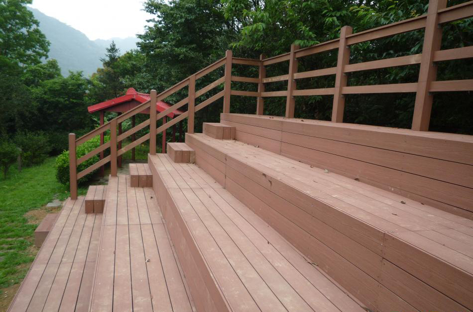 The Application Research Of Wood Plastic Composite Materials In Garden Engineering