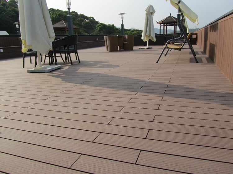 New Insect-proof and Antibacterial Plastic Wood Decking