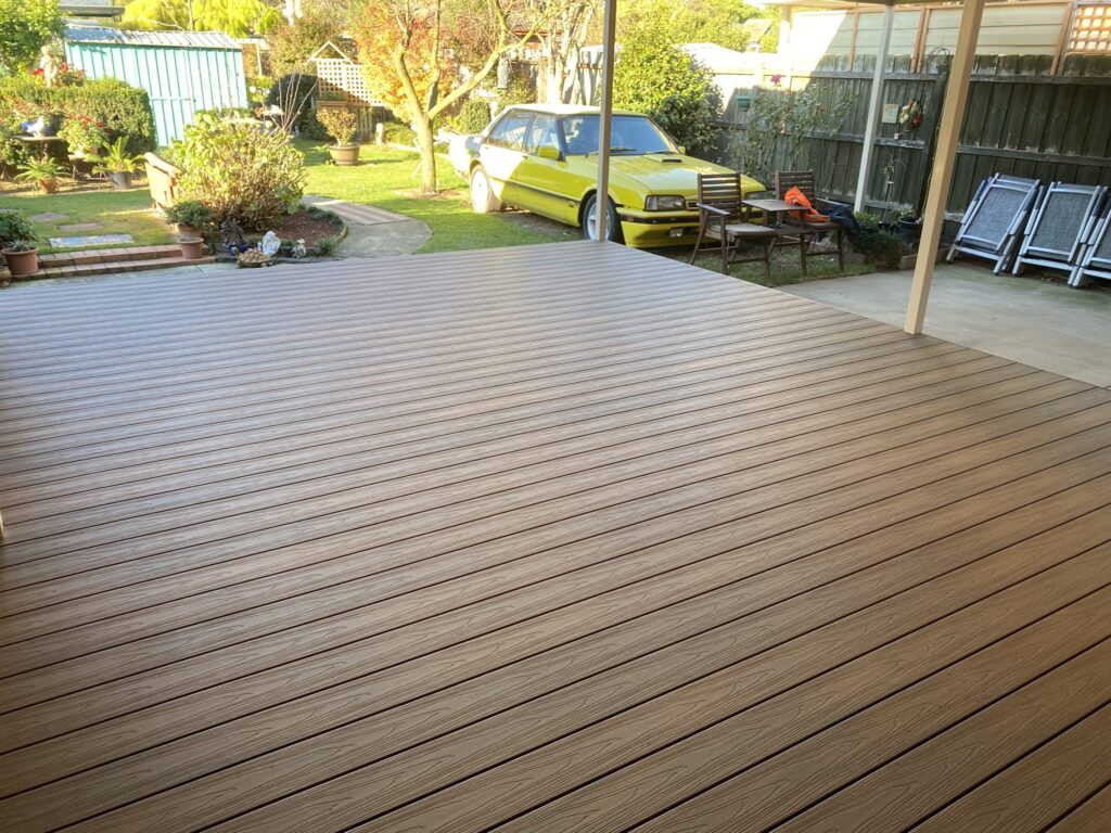 Plastic Wood Plank Road That Adds Color to The Scenic Spot